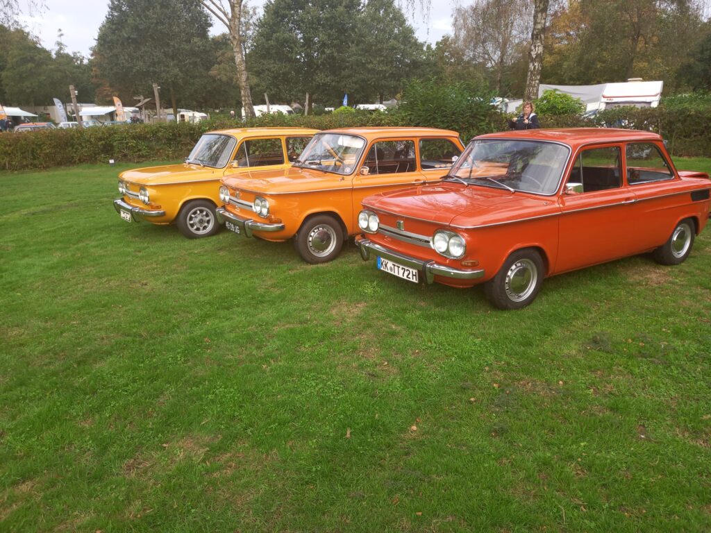 nsu in 3 kleuren oranje